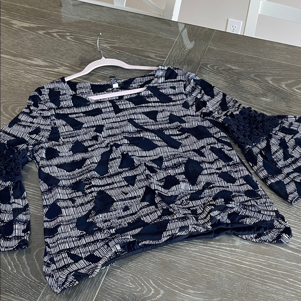 Alfani Navy and White Abstract Blouse - Picture 11 of 11